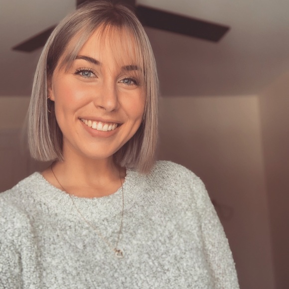 Meet your Posher, Camille - Picture 1 of 1